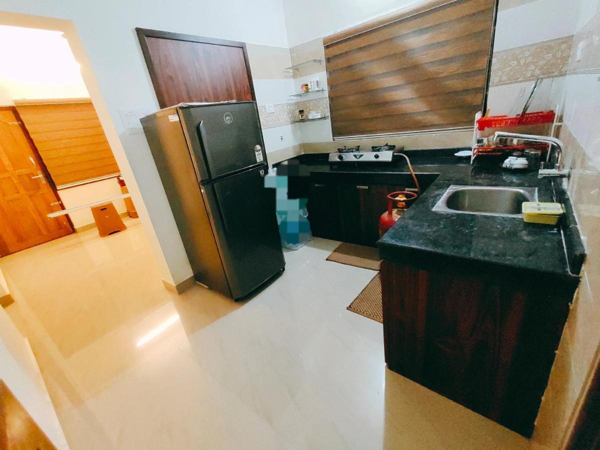 Corniche Beach Resort Mulappilangād Kültér fotó